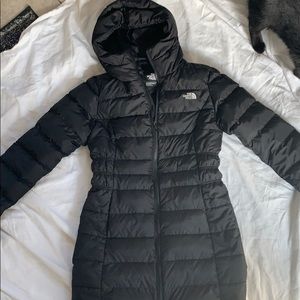 Women’s North face parka, black, size small.